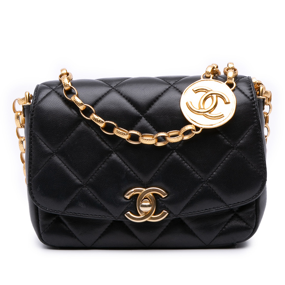 Pre-Loved Chanel Small Quilted Lambskin CC Coin Flap - Picture 1 of 12